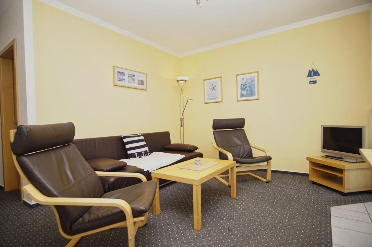 Nah Am Meer, Ruhige Lage, Gratis Nutzung Vom Ahoi Erlebnisbad Und Sauna In Sellin - Haus Inselblick Fewo 01 Goehren  Ngoại thất bức ảnh